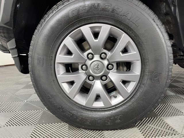 Used 2017 Toyota Tacoma SR5 image 15