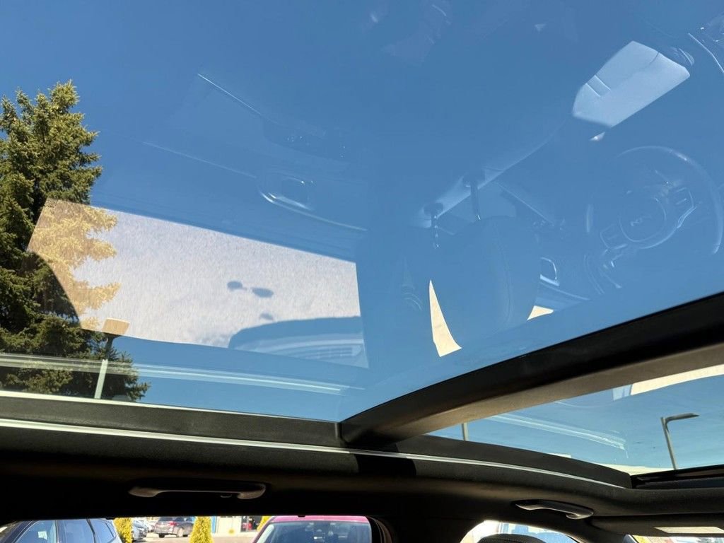 Used 2025 Kia Sorento SX Prestige image 15