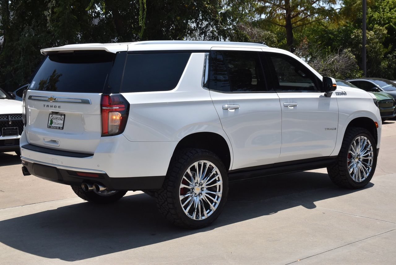 Used 2021 Chevrolet Tahoe High Country w/ Premium Package RWD image 7