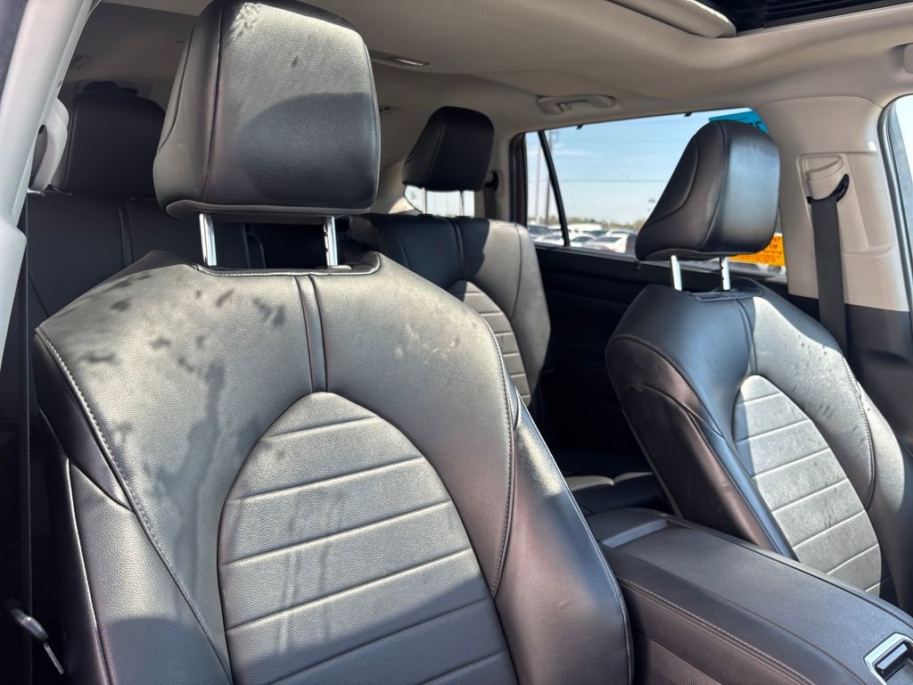 Used 2021 Toyota Highlander XLE image 18