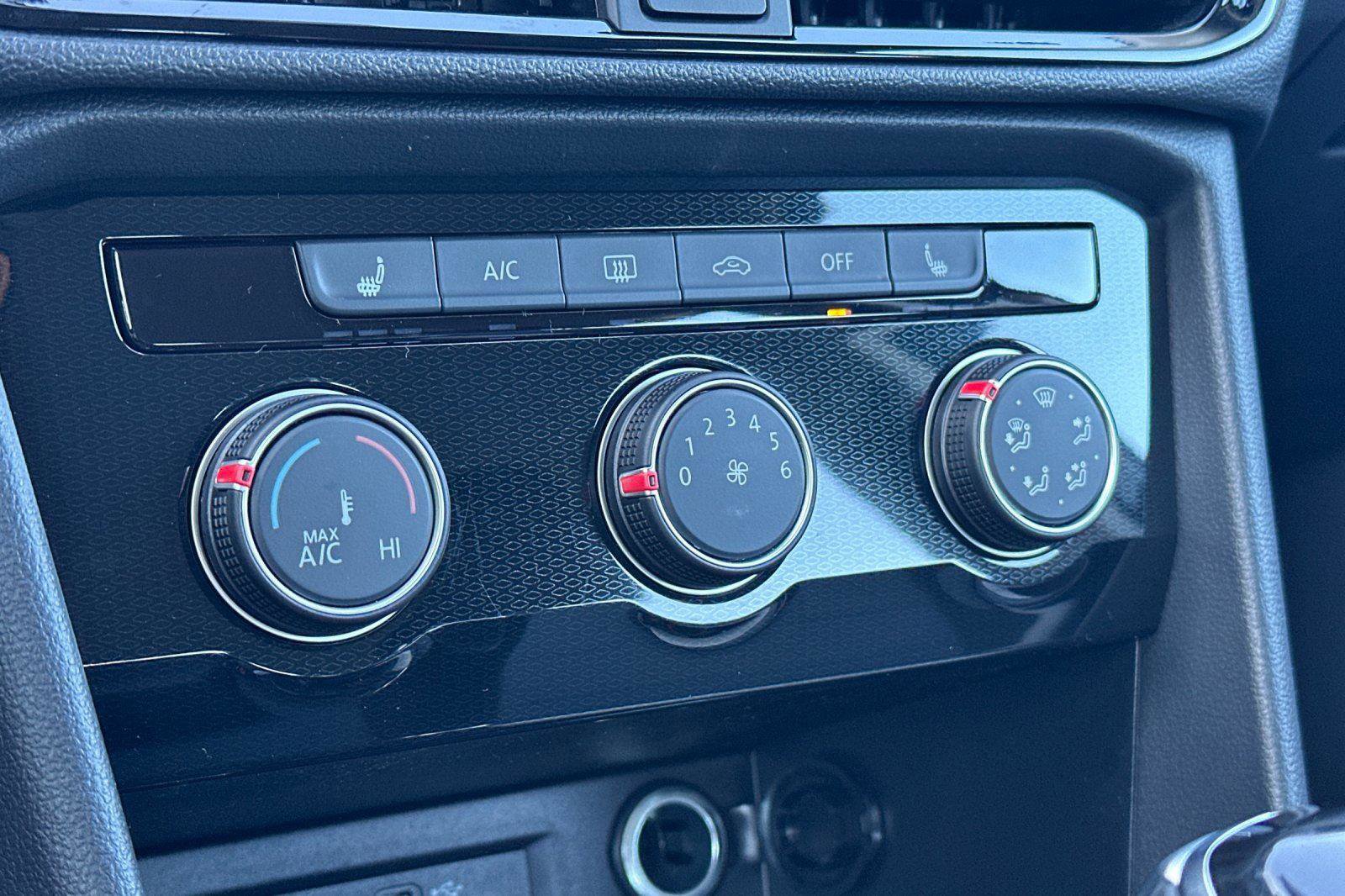 New 2026 Volkswagen Taos S image 19