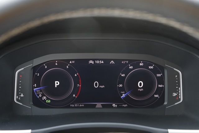 Used 2022 Volkswagen Atlas Cross Sport SE image 32