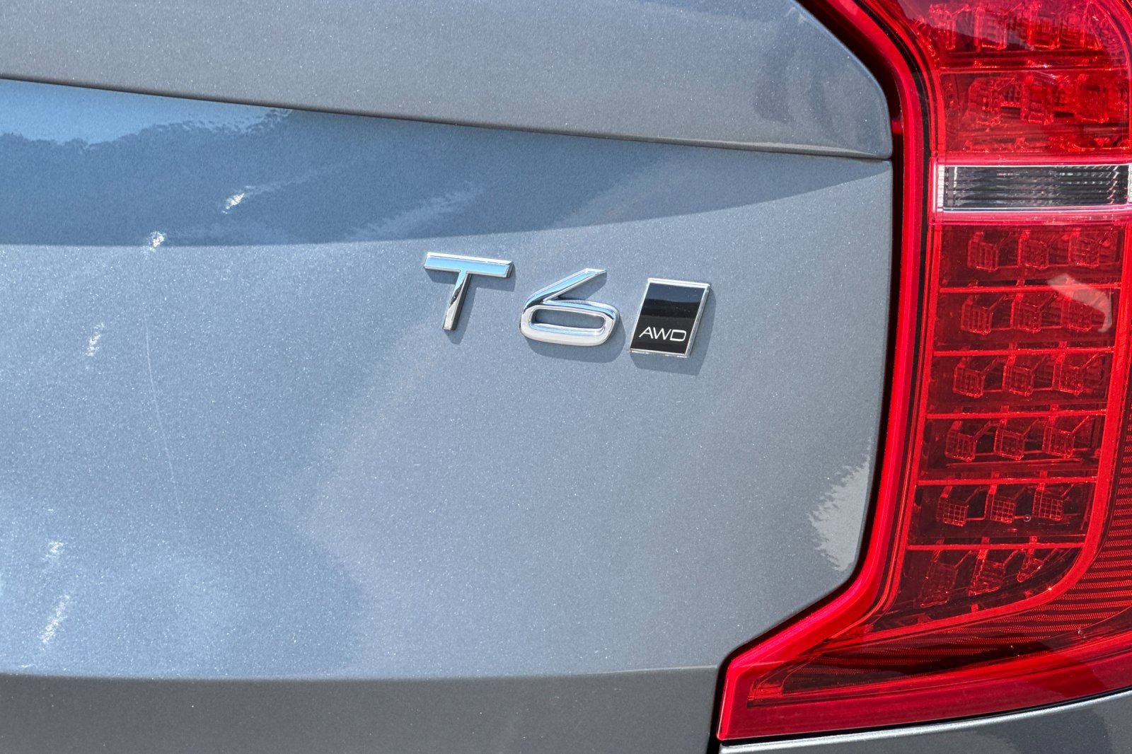 Used 2020 Volvo XC90 T6 Momentum AWD/4WD image 12