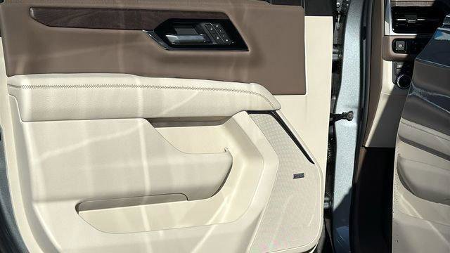 New 2026 GMC Yukon XL Denali w/ LPO, Illumination Package image 23