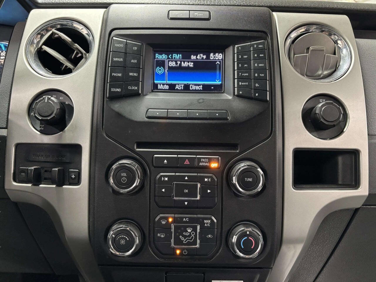Used 2013 Ford F150 XLT w/ Luxury Equipment Group AWD/4WD image 23