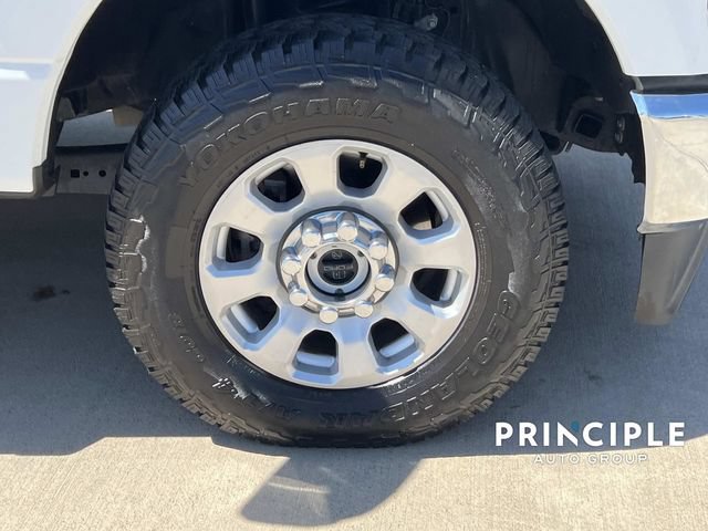Used 2024 Ford F250 XLT w/ FX4 Off-Road Package AWD/4WD image 4