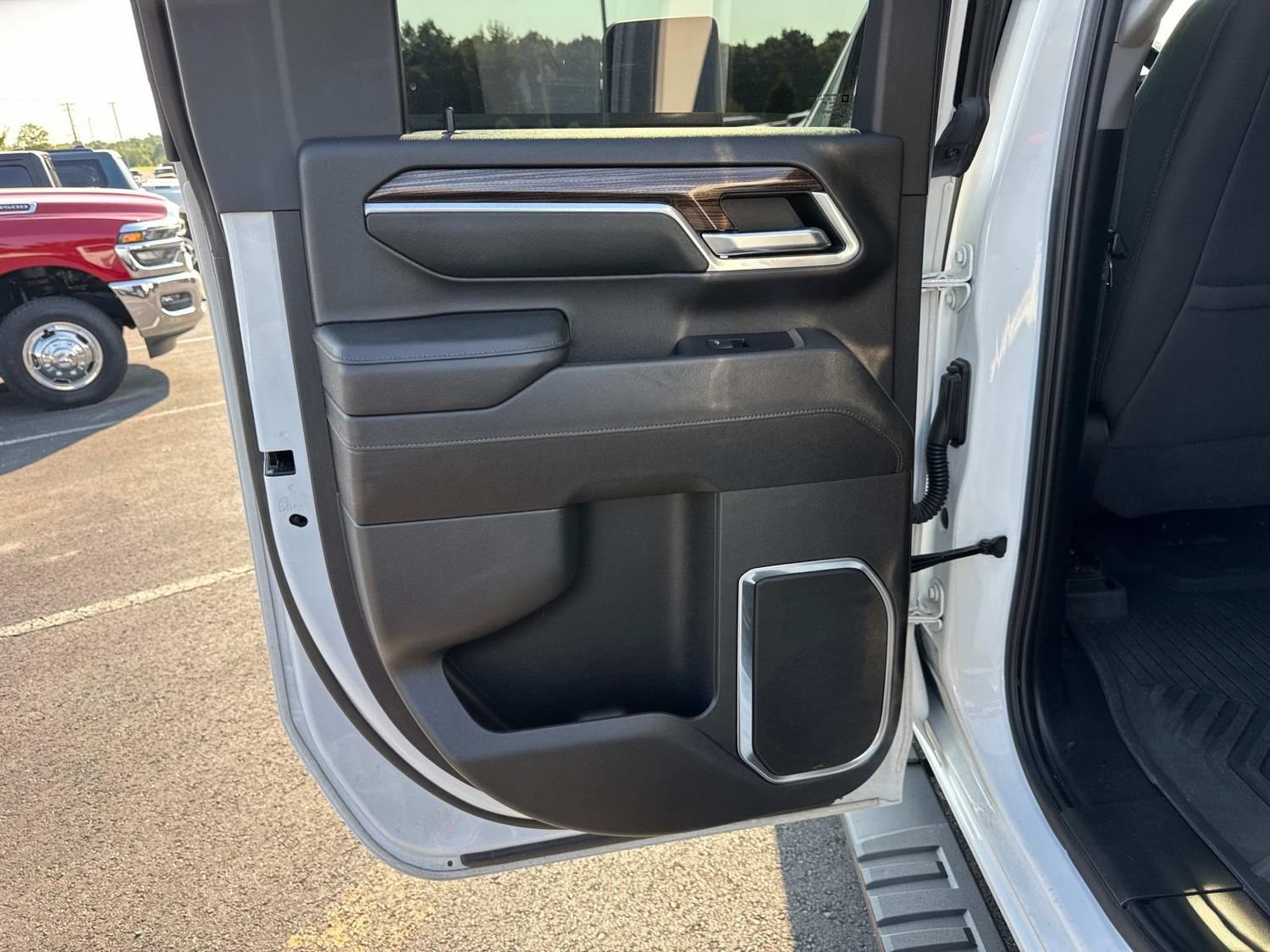 Used 2024 Chevrolet Silverado 2500 LT AWD/4WD image 17