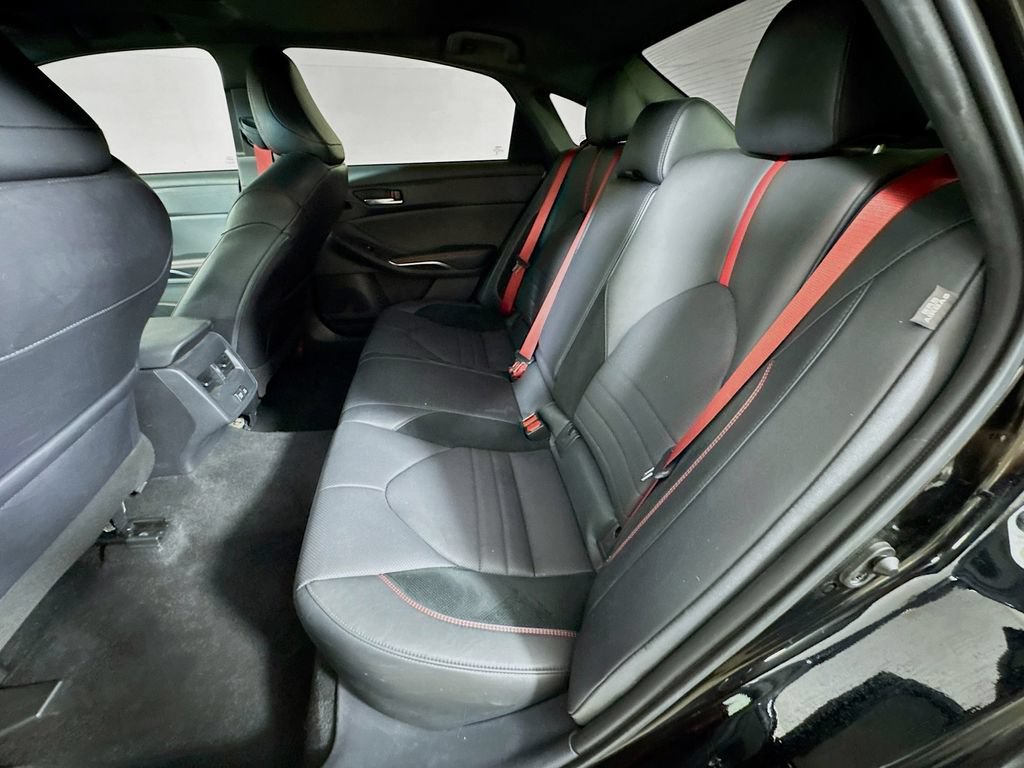 Used 2021 Toyota Avalon TRD FWD image 31