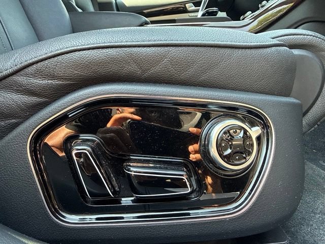 Used 2012 Audi A8 4.2 AWD/4WD image 19