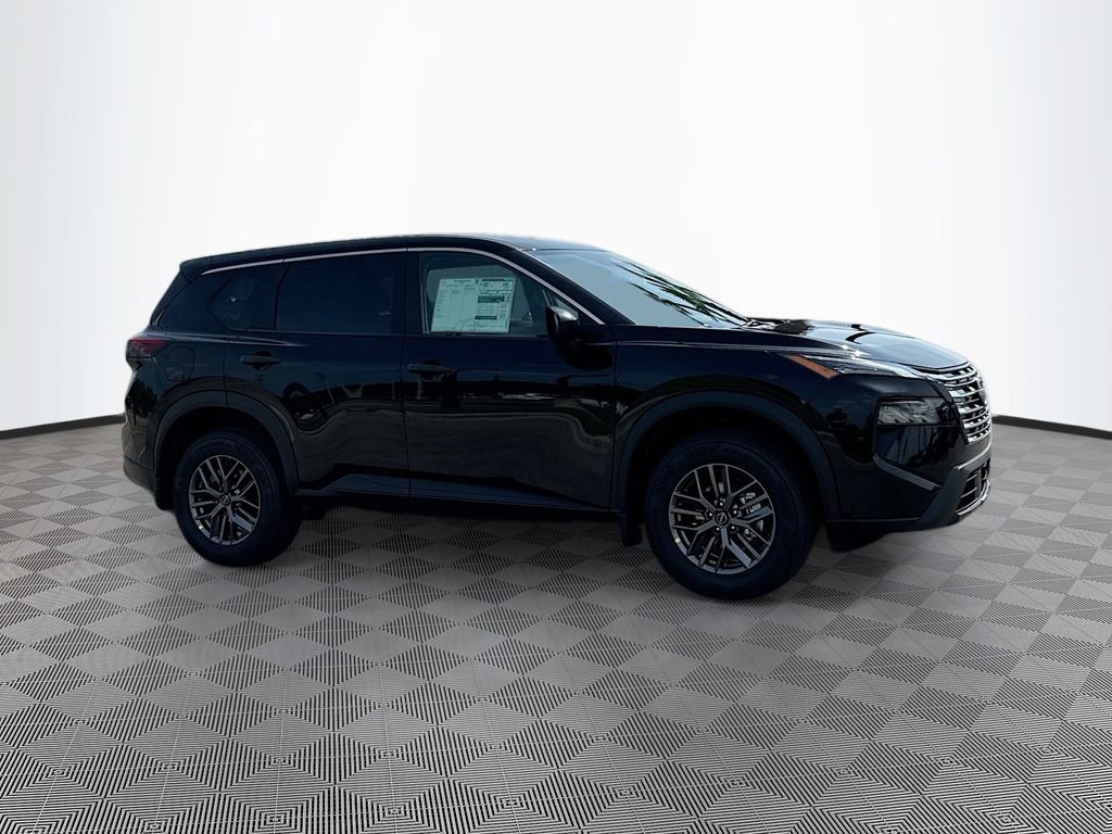 Used 2026 Nissan Rogue S FWD image 3
