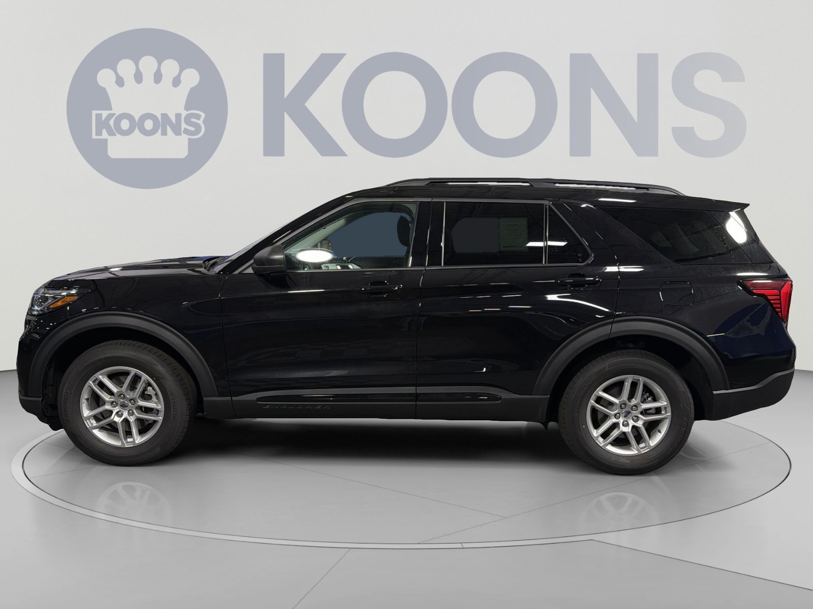 New 2026 Ford Explorer Active AWD/4WD image 2