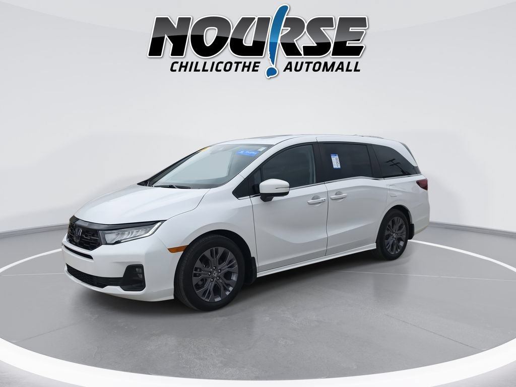 Certified 2025 Honda Odyssey Touring image 4