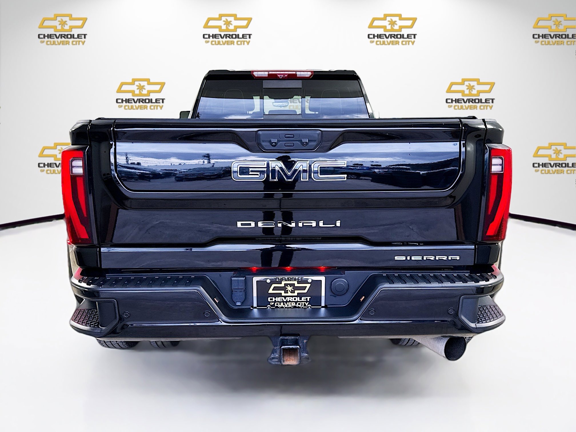 Used 2024 GMC Sierra 3500 Denali Ultimate image 6