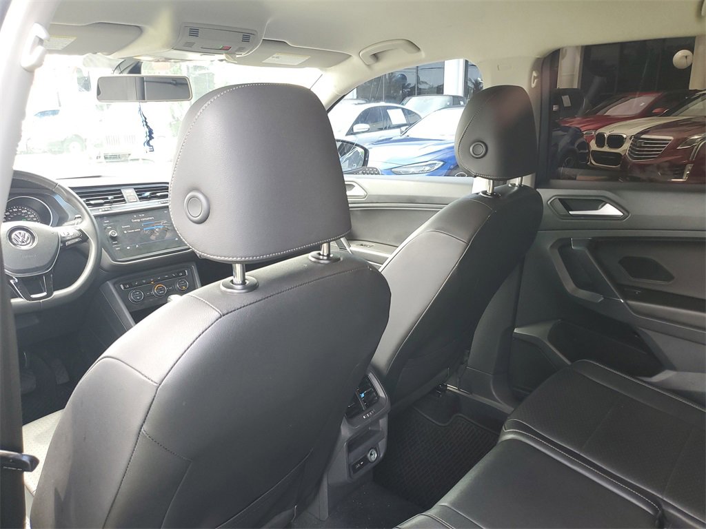 Used 2020 Volkswagen Tiguan SE image 10