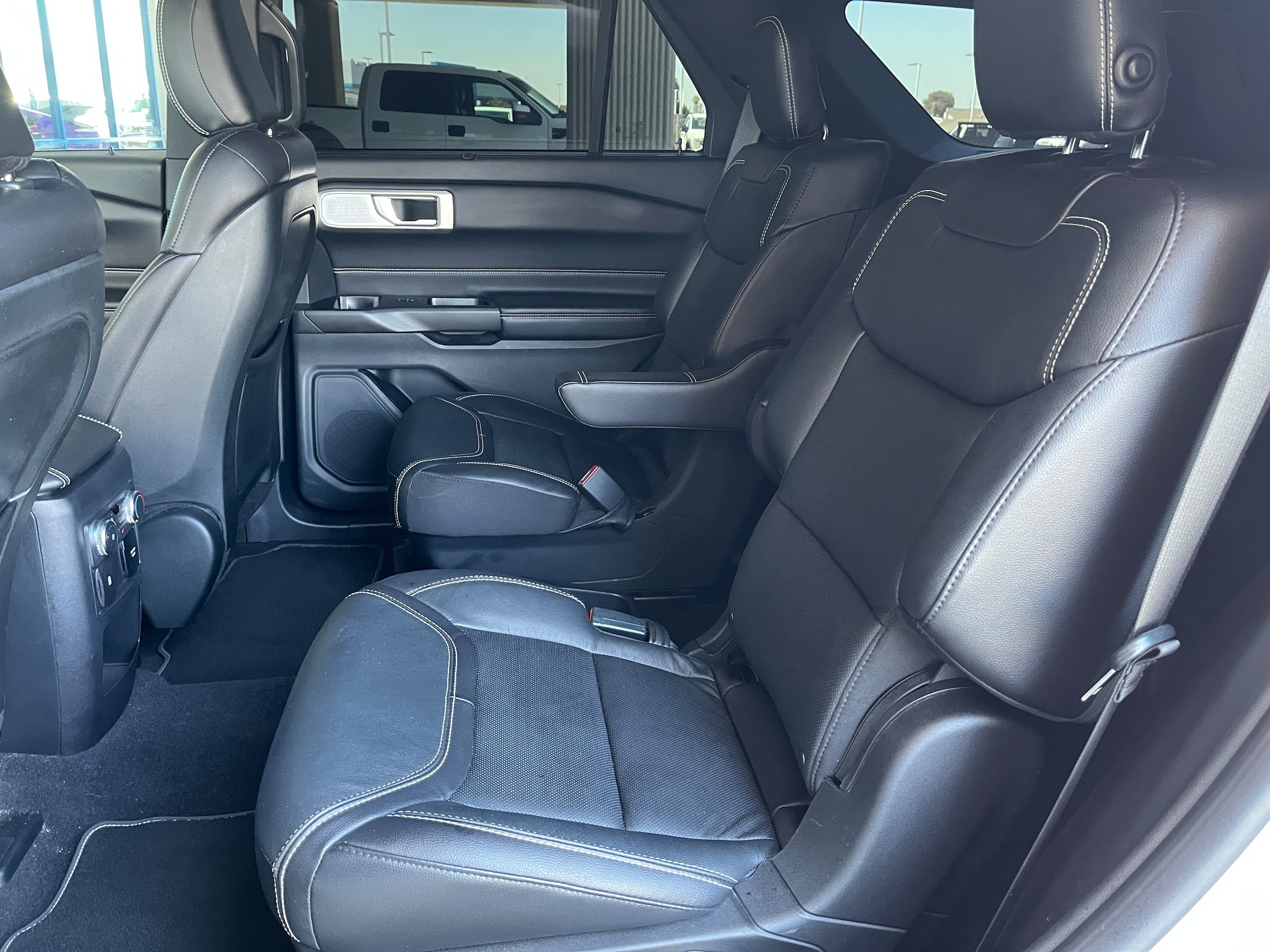 Certified 2020 Ford Explorer ST w/ ST Street Pack AWD/4WD image 5