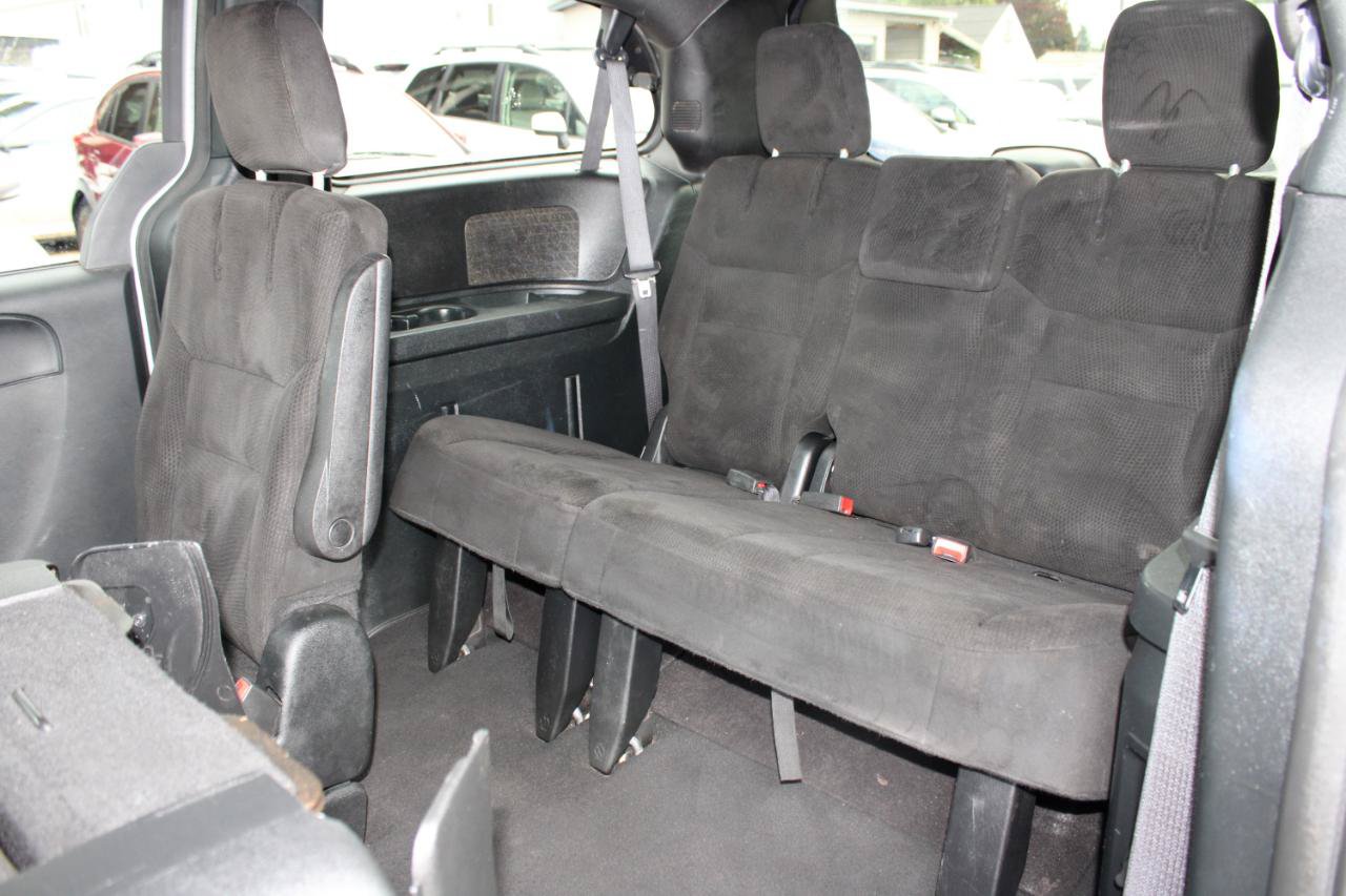 Used 2015 Dodge Grand Caravan SE w/ Quick Order Package 29E SE FWD image 14