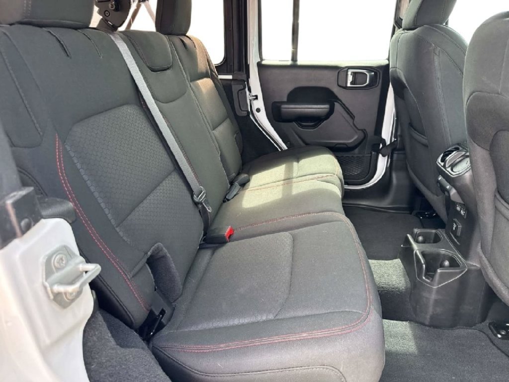 Used 2023 Jeep Wrangler Unlimited Rubicon w/ Cold Weather Group AWD/4WD image 13