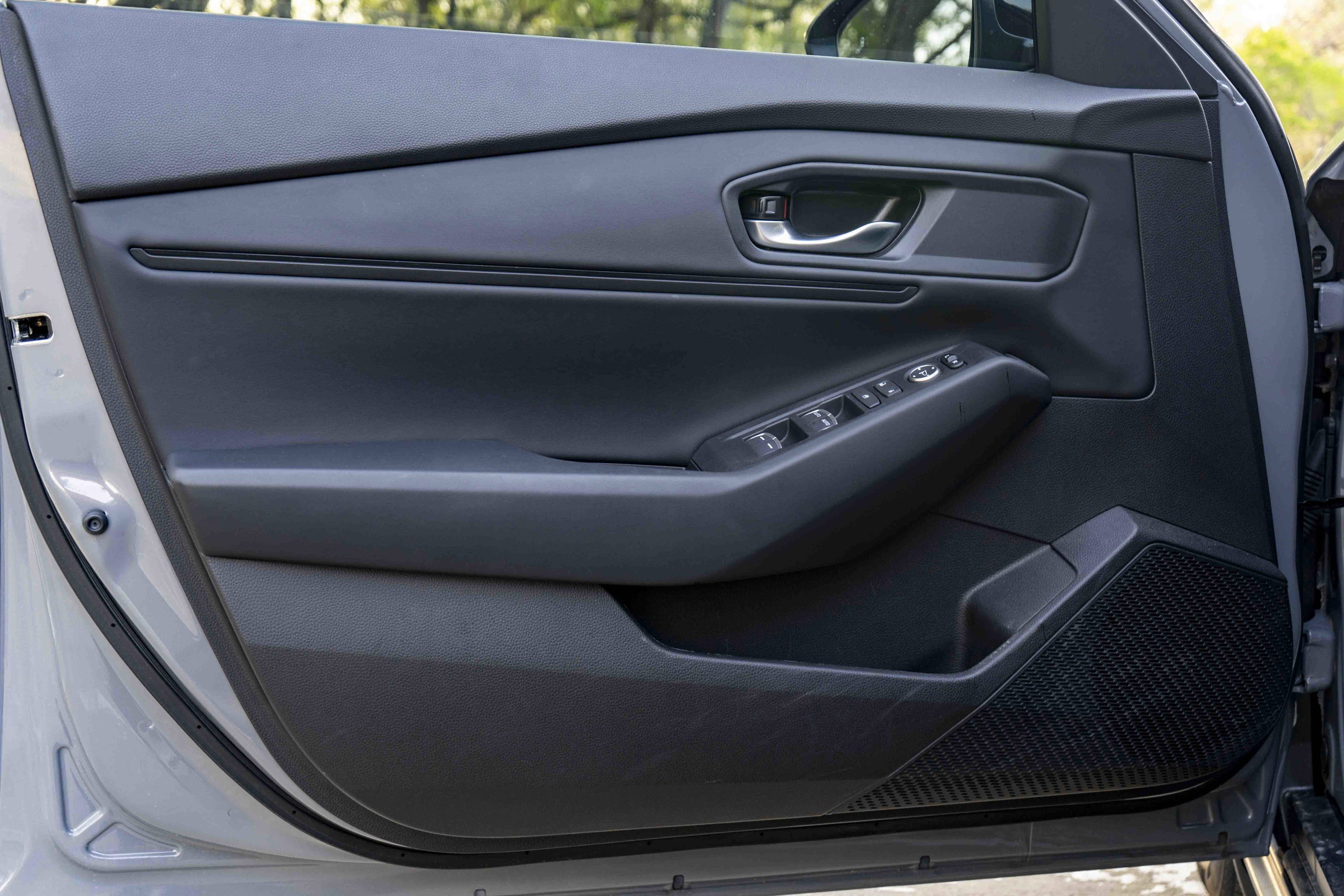 Used 2025 Honda Accord SE image 39