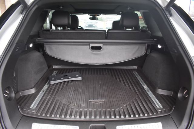 Used 2020 Cadillac XT5 Premium Luxury image 38