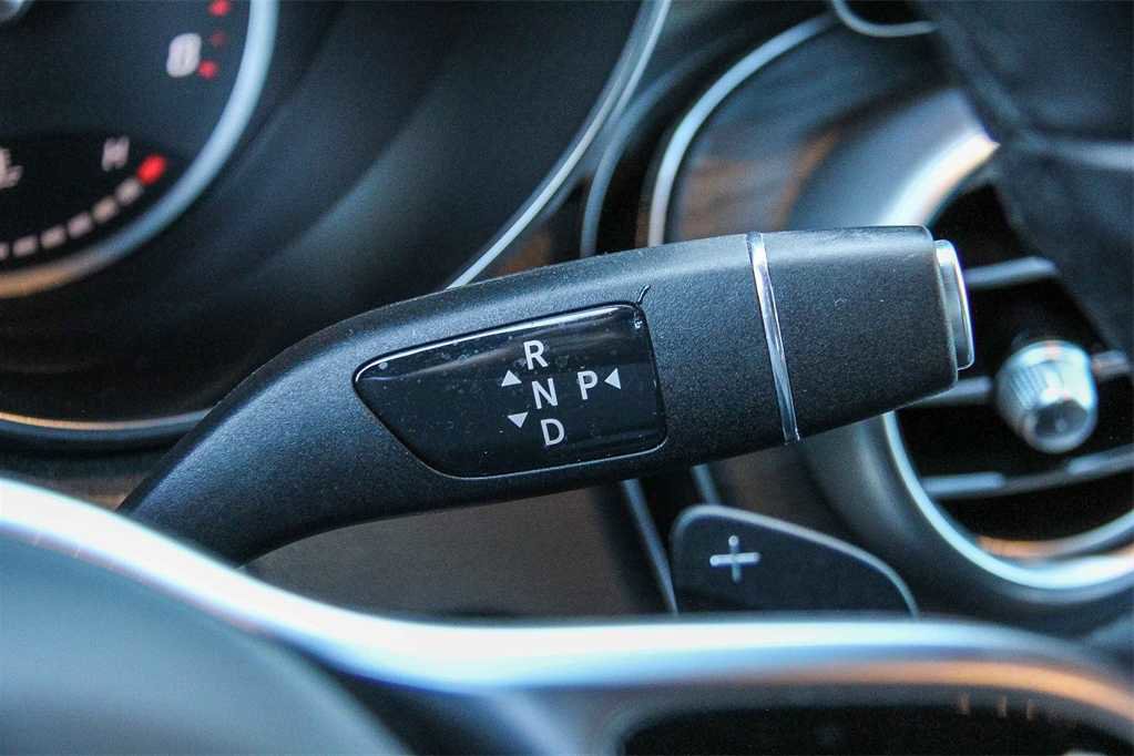 Used 2021 Mercedes-Benz GLC 300 GLC 300 image 19