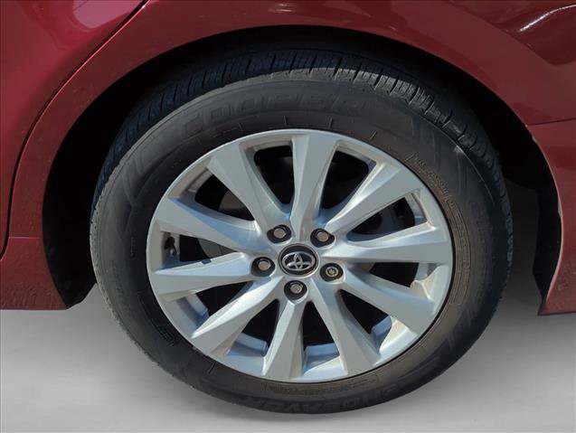 Used 2020 Toyota Camry LE FWD image 6