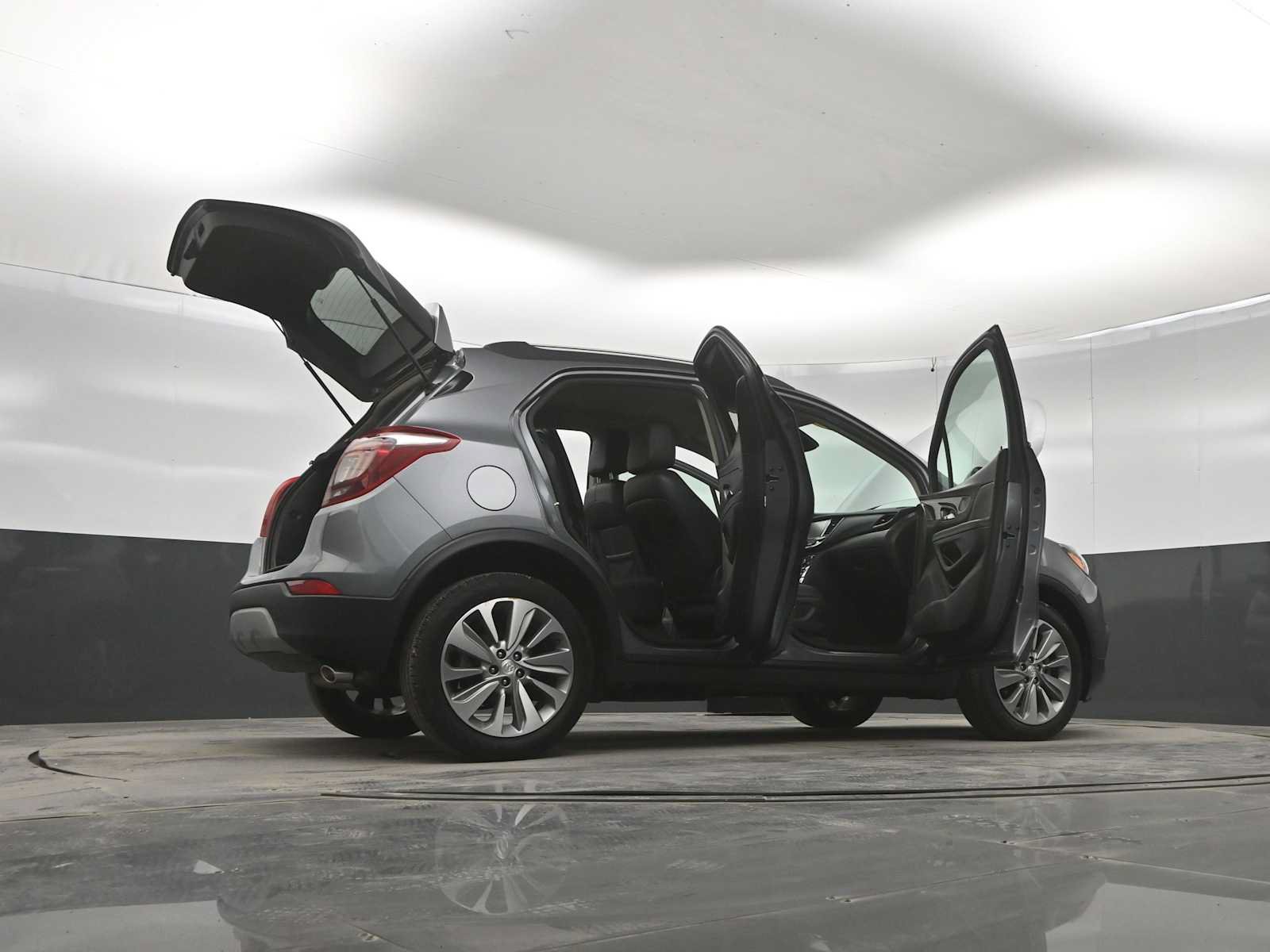 Used 2020 Buick Encore Preferred FWD image 22