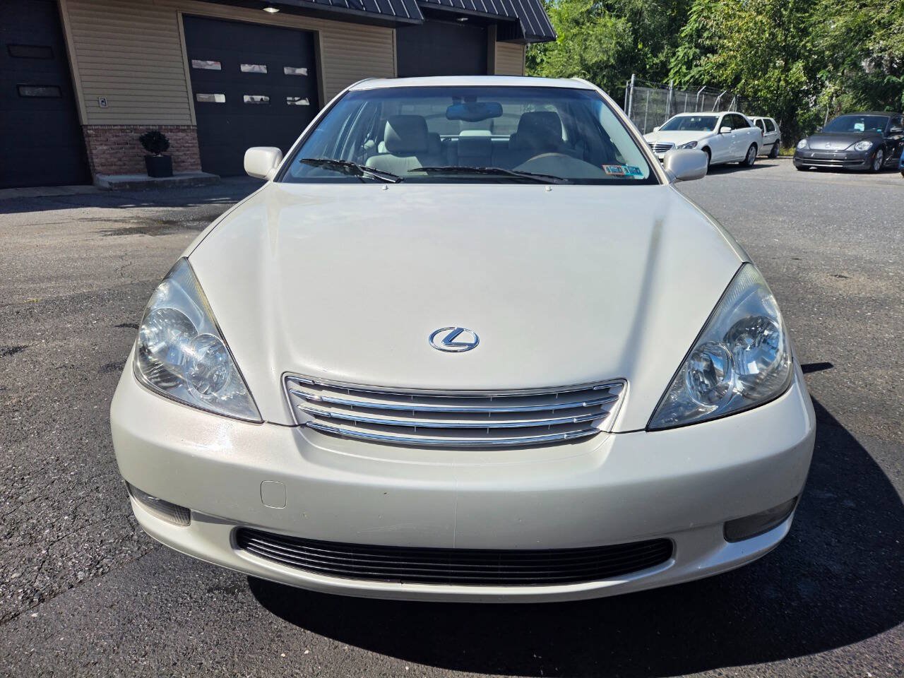 Used 2002 Lexus ES 330 FWD image 3