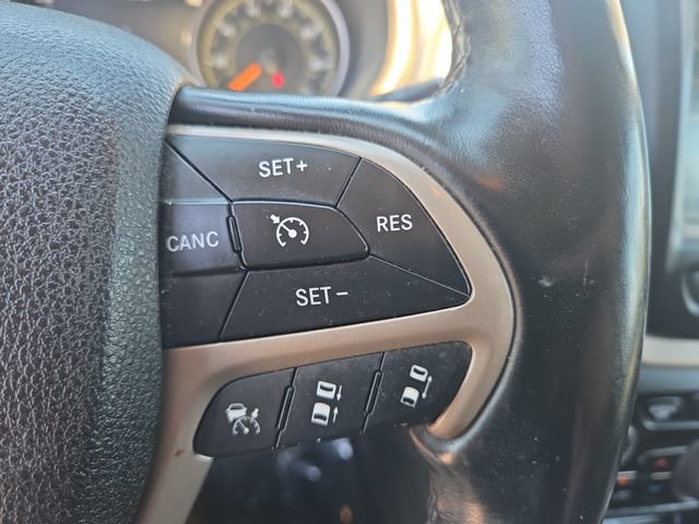 Used 2015 Jeep Cherokee Limited w/ Technology Group AWD/4WD image 21