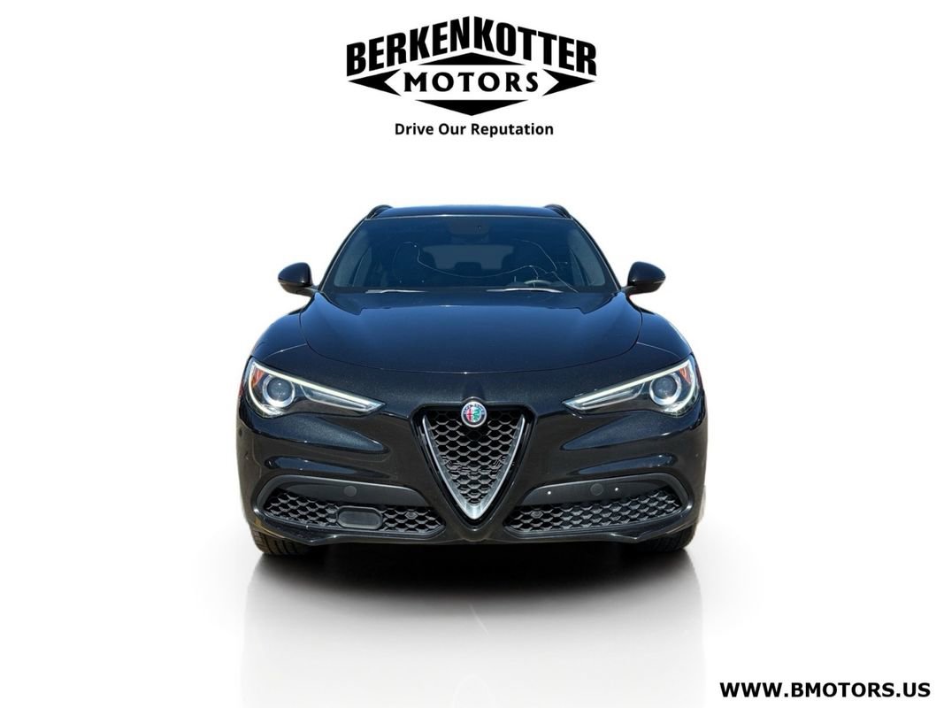 Used 2018 Alfa Romeo Stelvio Ti Sport image 8