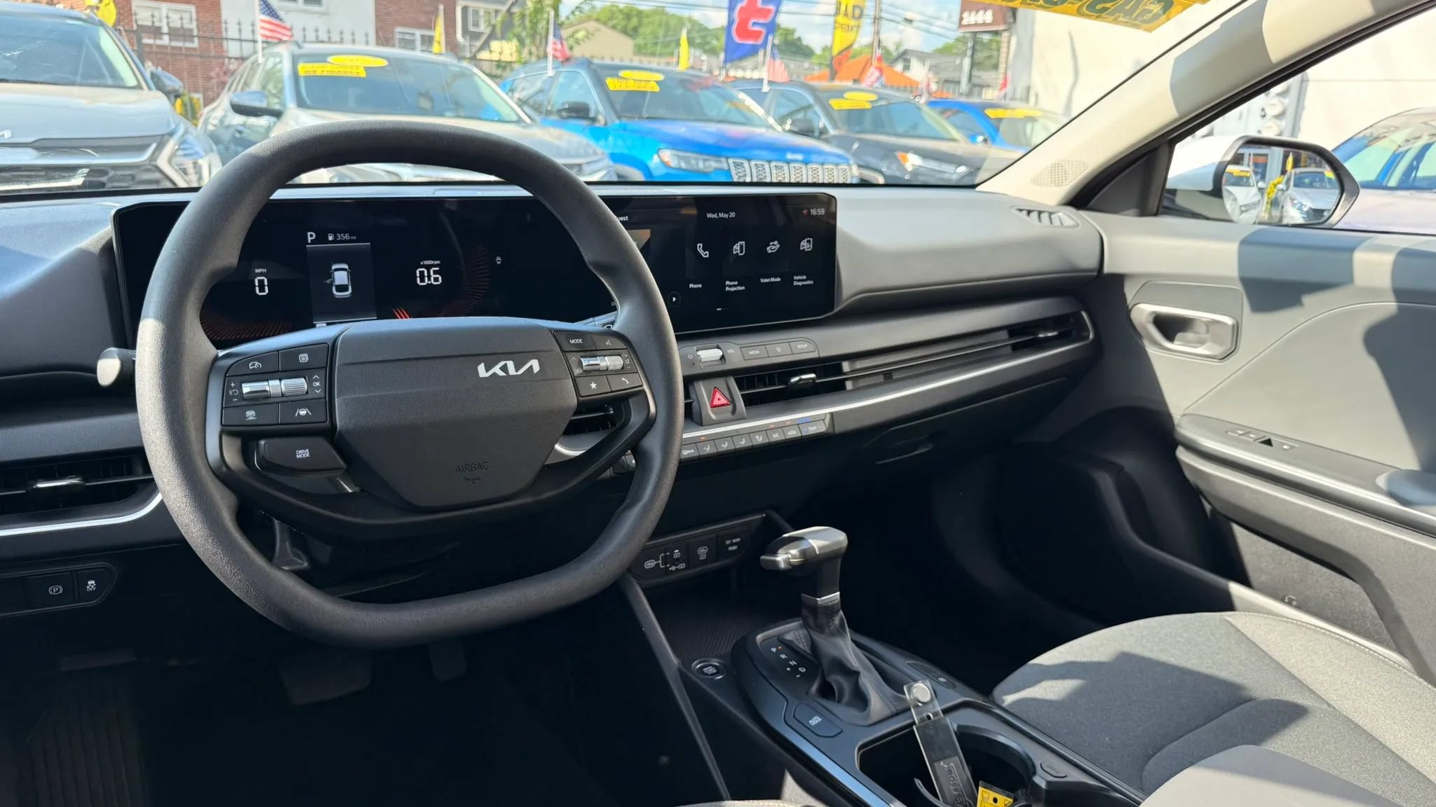 Used 2025 Kia K4 FWD image 16