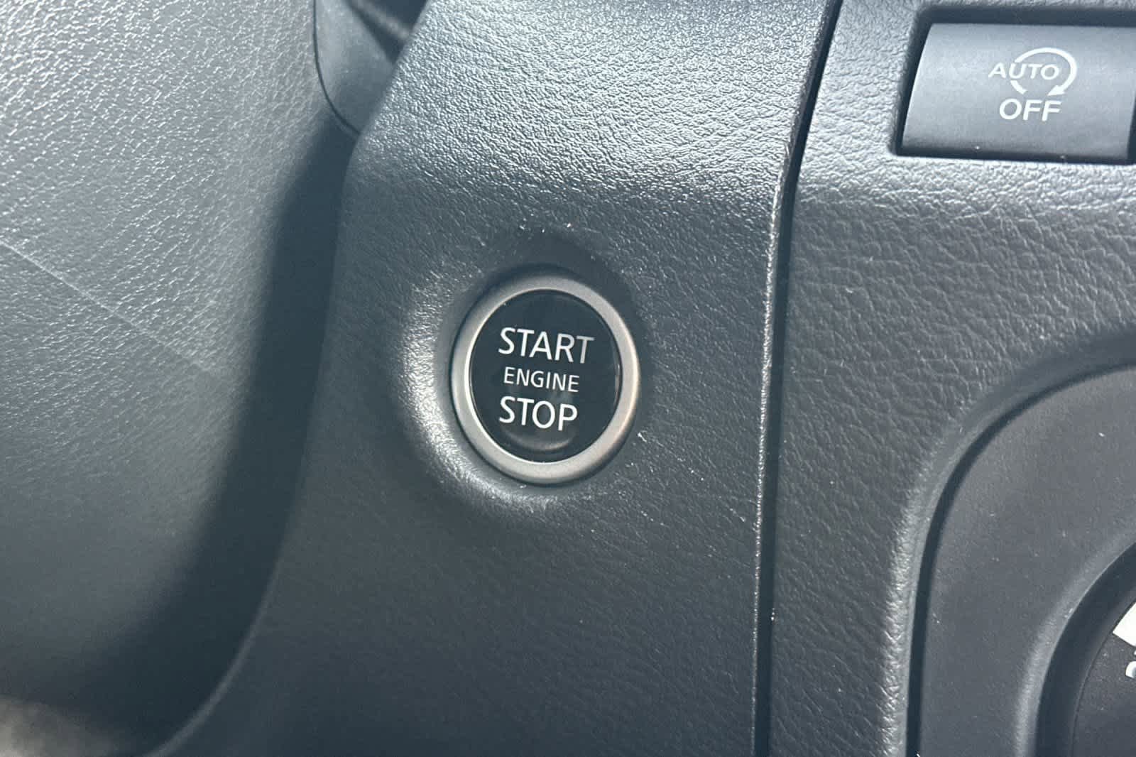 Used 2025 Nissan Frontier SV w/ SV Convenience Package image 21
