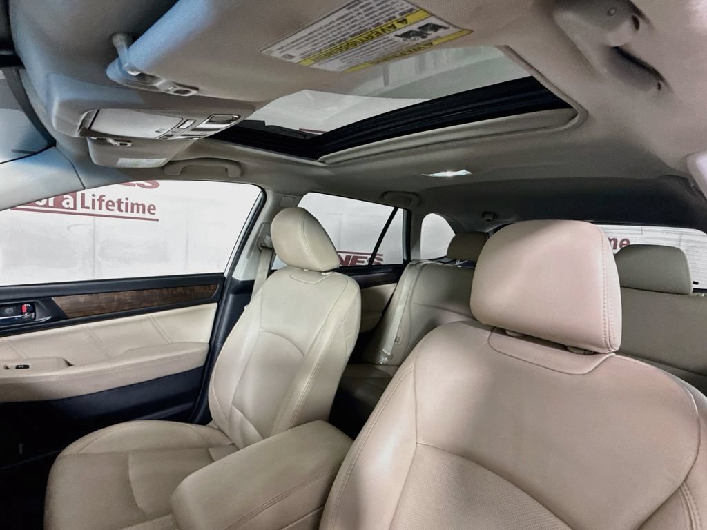 Used 2018 Subaru Outback 2.5i Limited w/ Popular Package #2 AWD/4WD image 10
