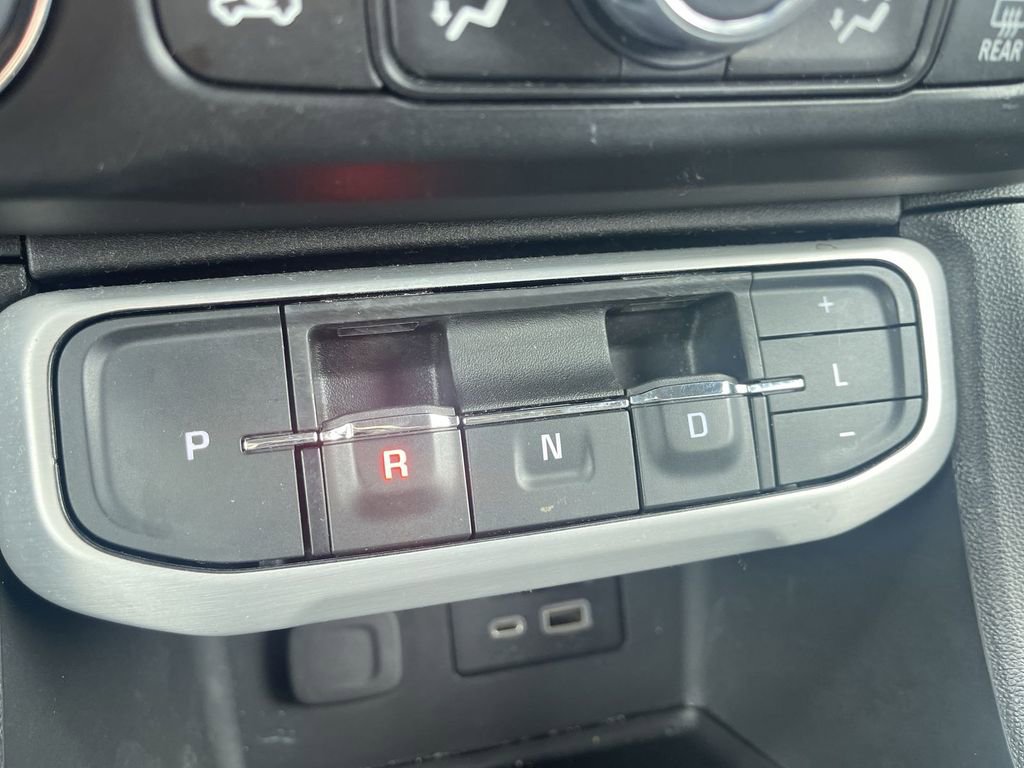 Used 2023 GMC Acadia SLT image 24