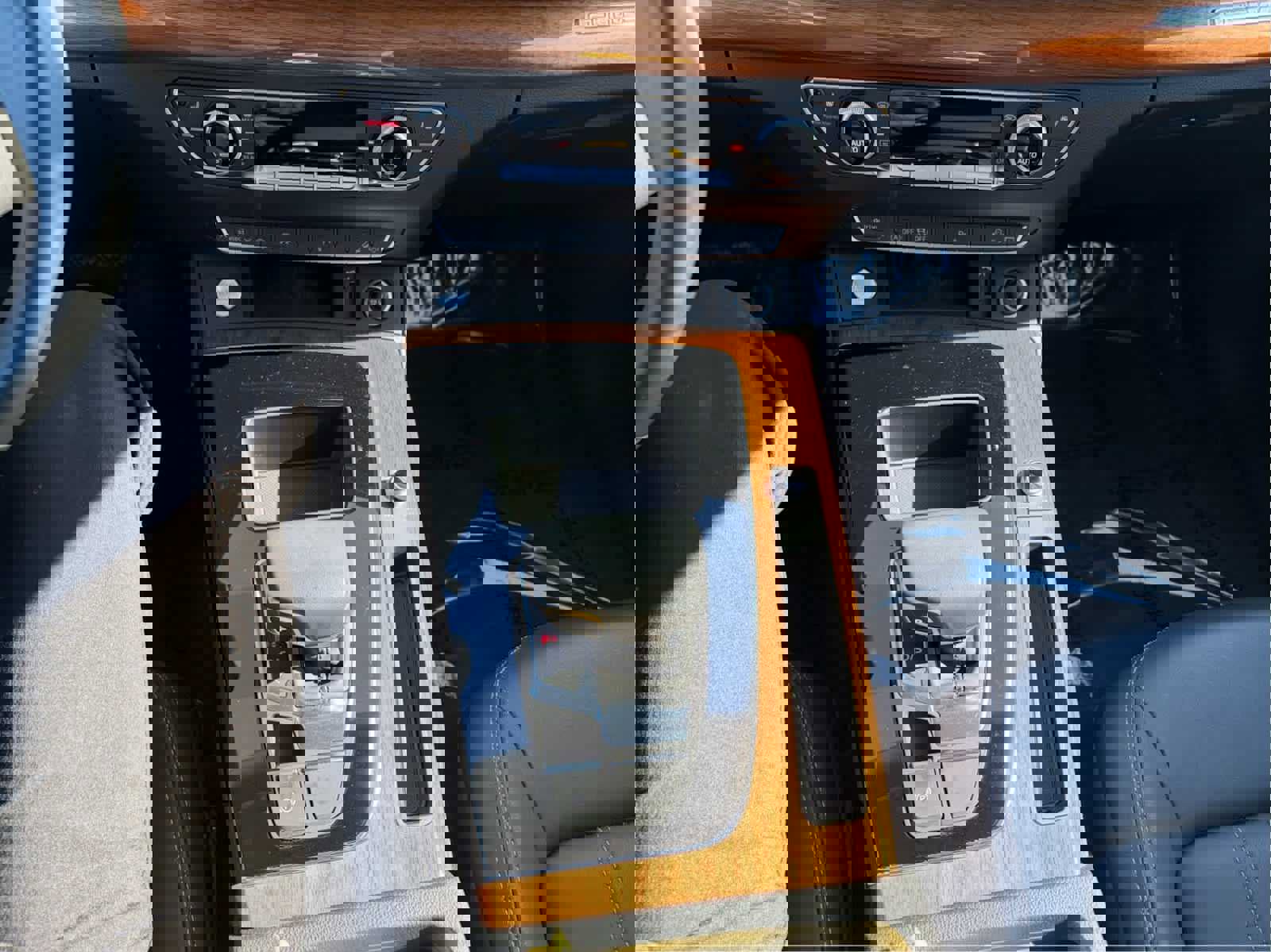 Used 2023 Audi Q5 2.0T Premium image 12