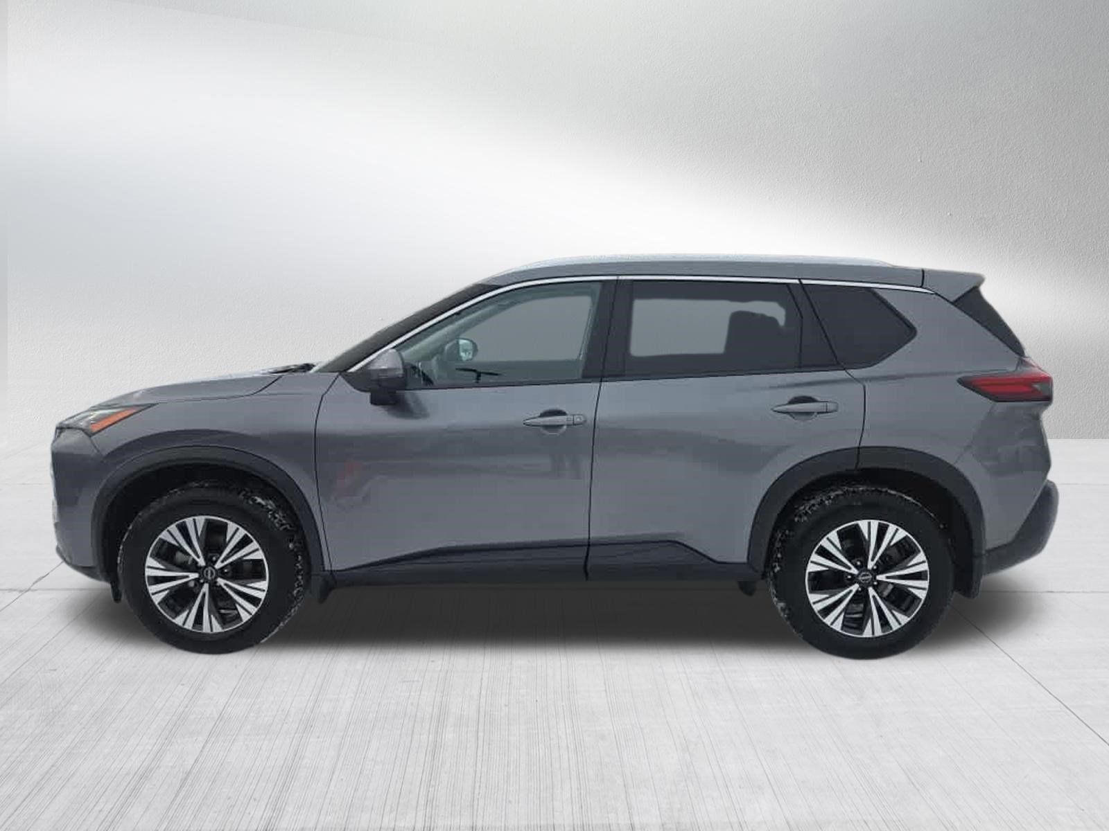 Used 2022 Nissan Rogue SV w/ SV Premium Package image 6