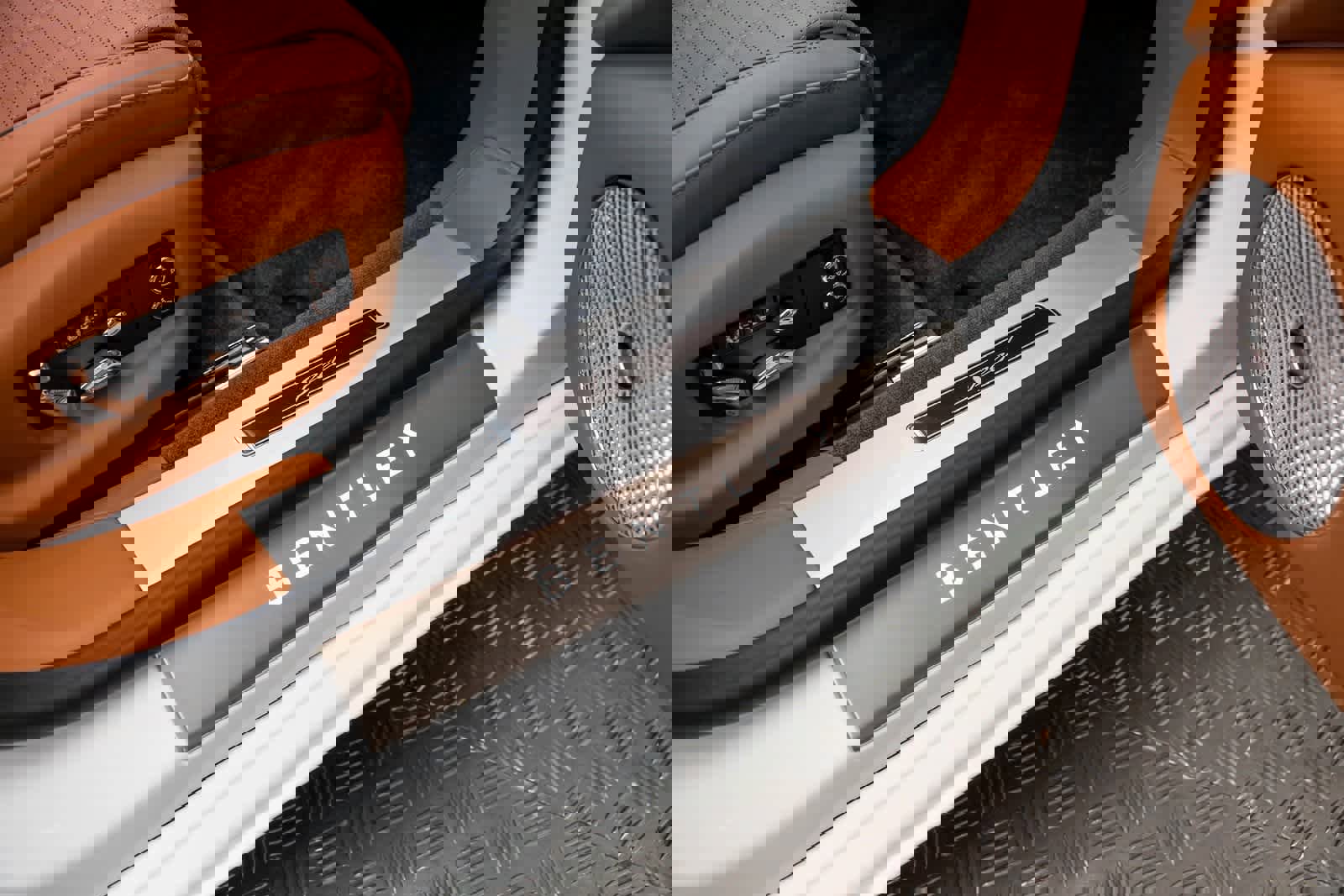 Used 2023 Bentley Flying Spur W12 image 55