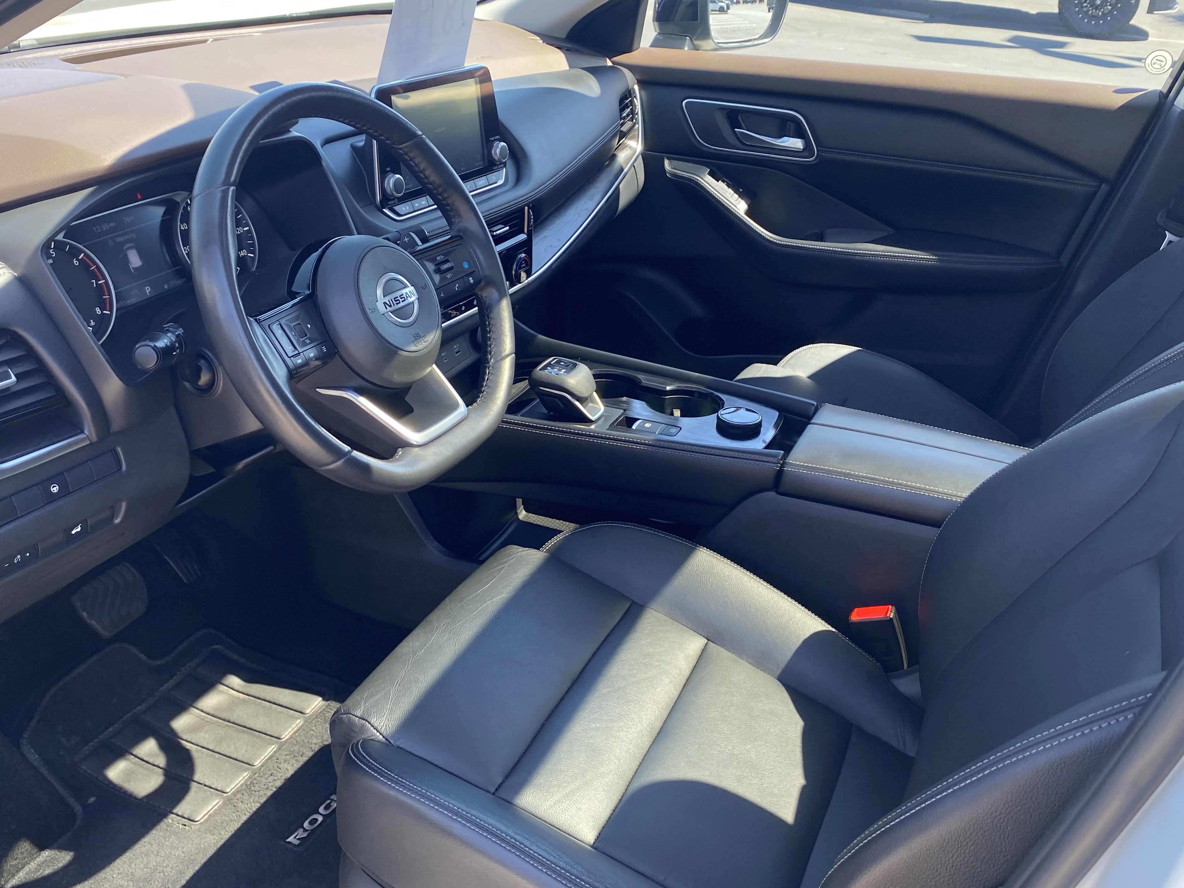 Used 2021 Nissan Rogue SL image 6