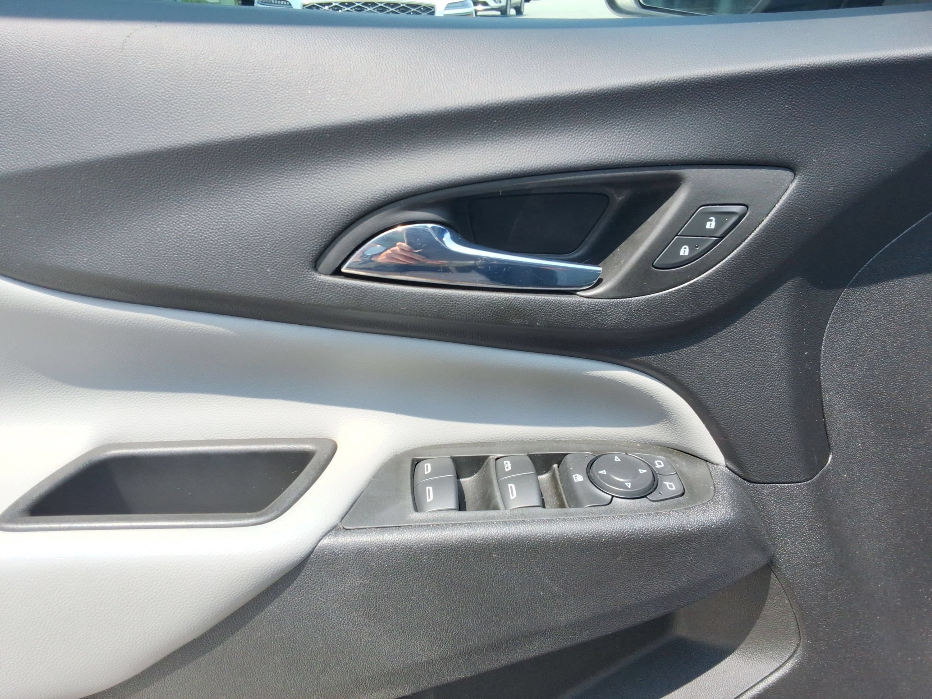 Used 2022 Chevrolet Equinox LS AWD/4WD image 21