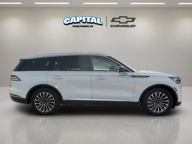 Used 2022 Lincoln Aviator Reserve w/ Equipment Group 201A image 6