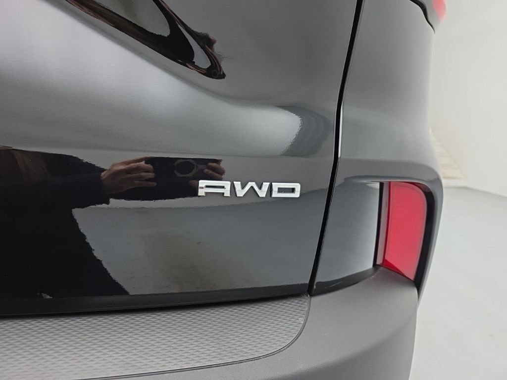 Used 2025 Ford Escape Platinum image 55