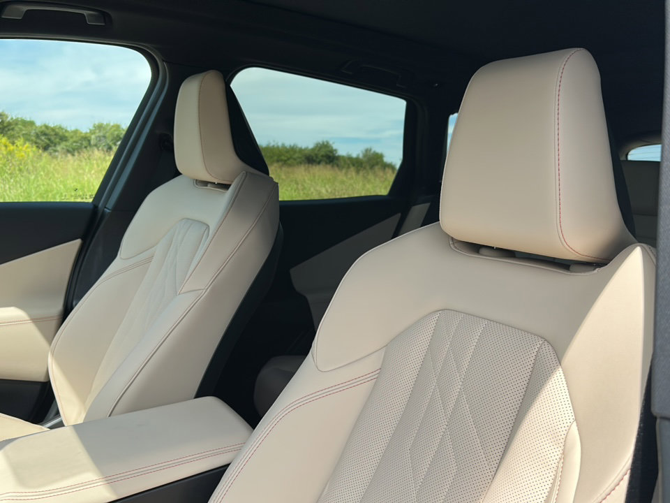 New 2026 BMW X3 xDrive30 w/ M Sport Package AWD/4WD image 11