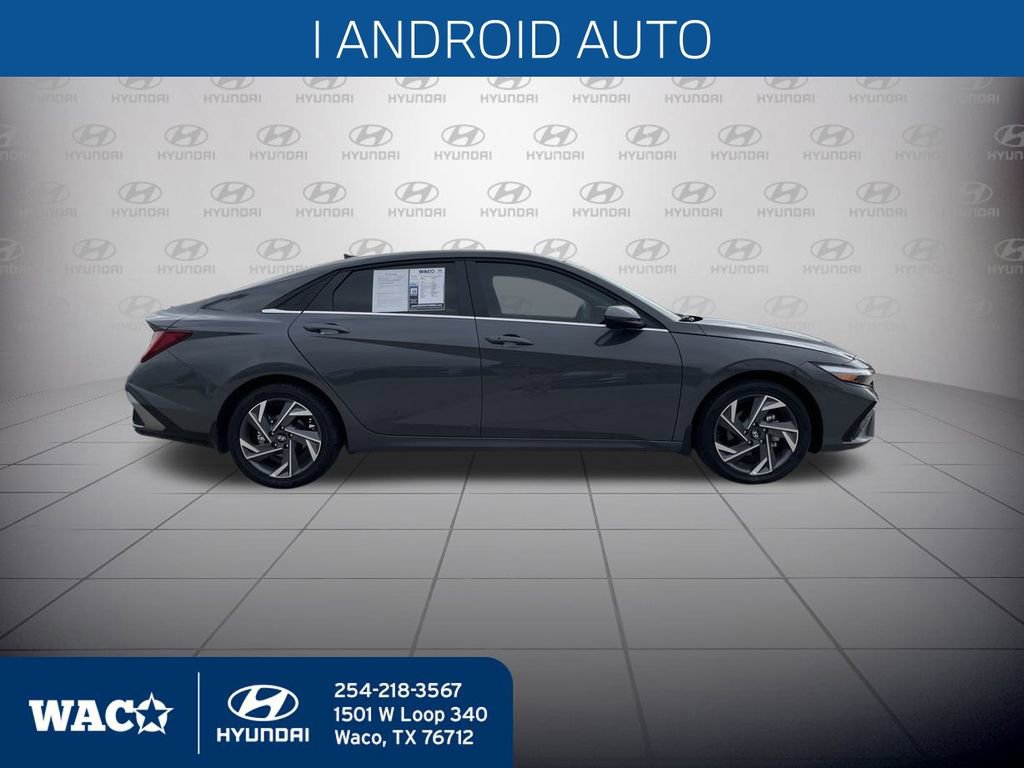 Used 2025 Hyundai Elantra SEL image 6