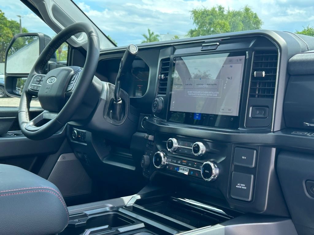 New 2026 Ford F250 Lariat w/ Black Appearance Package AWD/4WD image 31