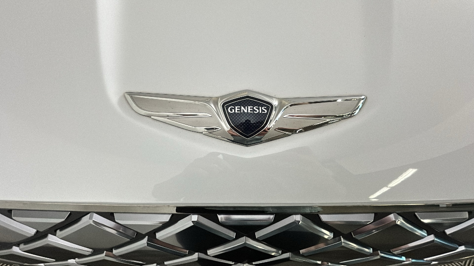Used 2025 Genesis Electrified GV70 w/ Prestige Package AWD/4WD image 10