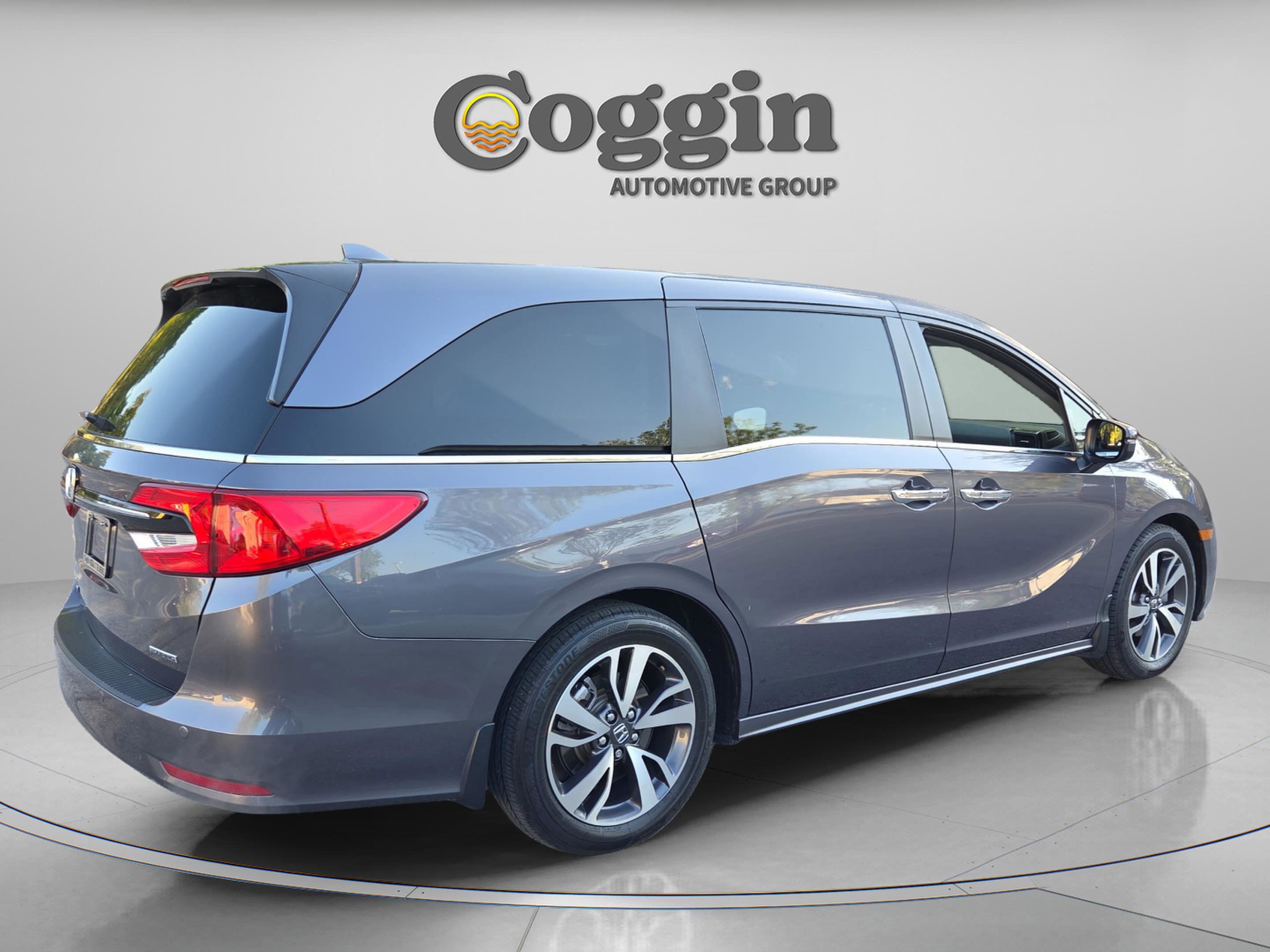 Used 2023 Honda Odyssey Touring image 5