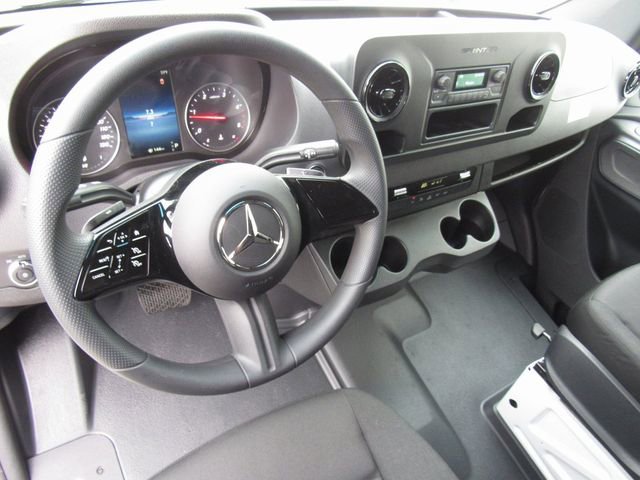 New 2025 Mercedes-Benz Sprinter 2500 image 30