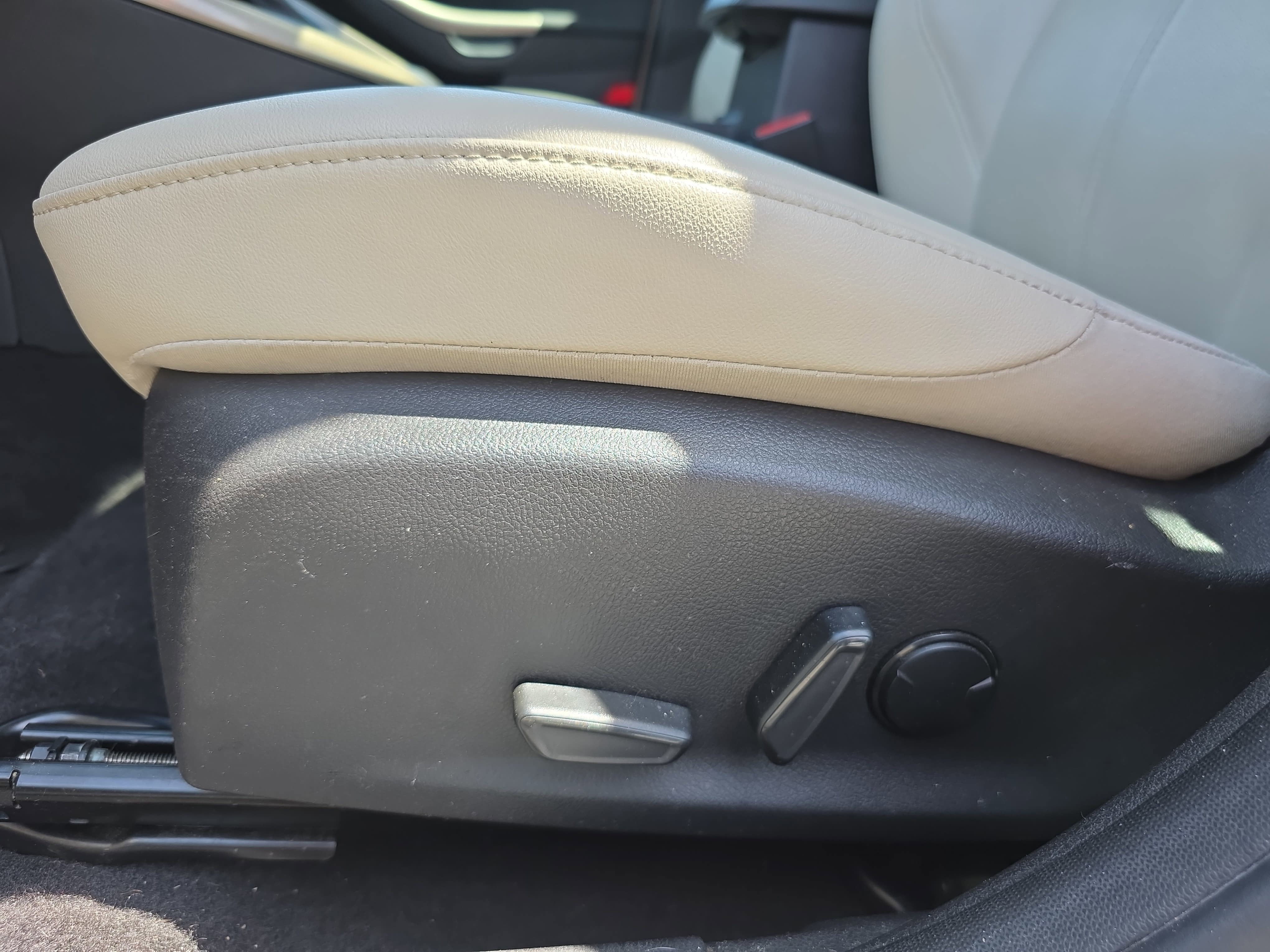 Used 2017 Ford Focus Titanium FWD image 27