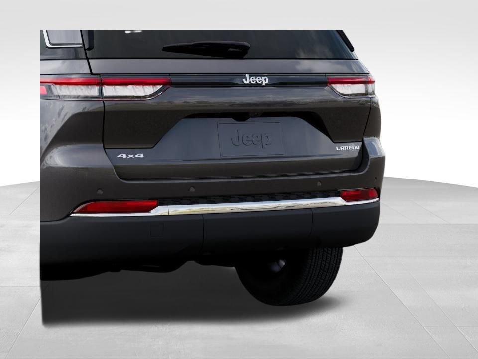 New 2026 Jeep Grand Cherokee Laredo X AWD/4WD image 14