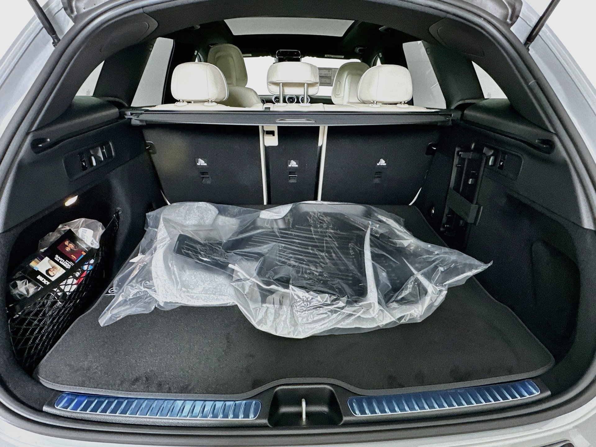 New 2027 Mercedes-Benz GLC 300 4MATIC image 29
