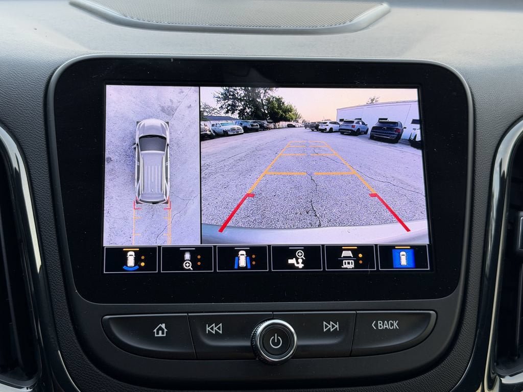 Used 2023 Chevrolet Equinox RS w/ RS Leather Package FWD image 22